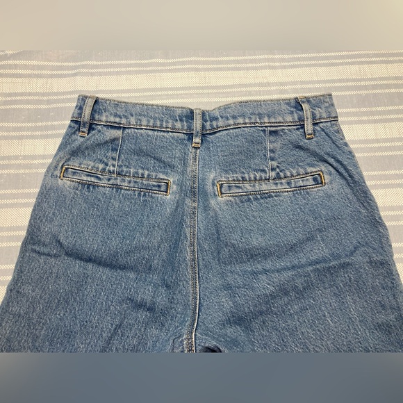 LOFT “The Palmer Wide Leg” light blue denim jeans. - Picture 5 of 6